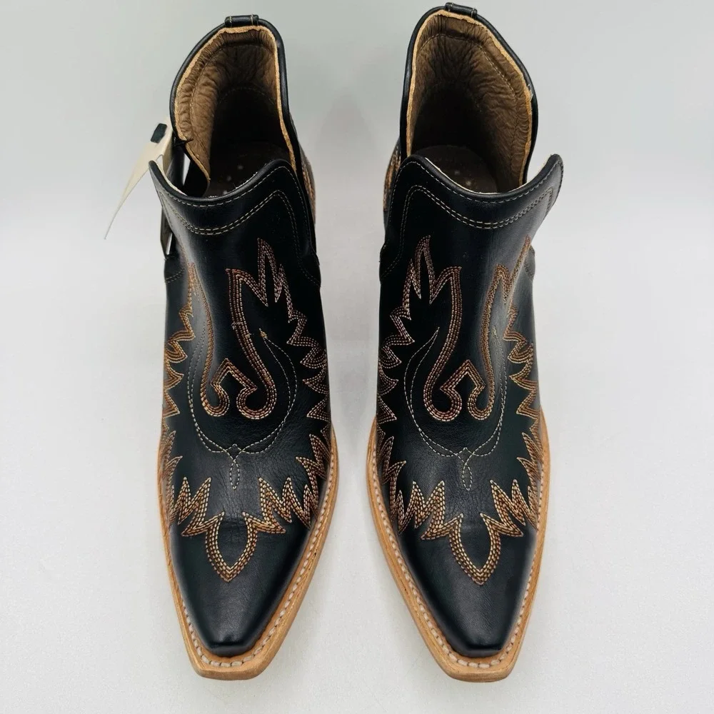 Ariat Dixon Brooklyn Boots Women's Size 8 B Black Leather Snip Toe